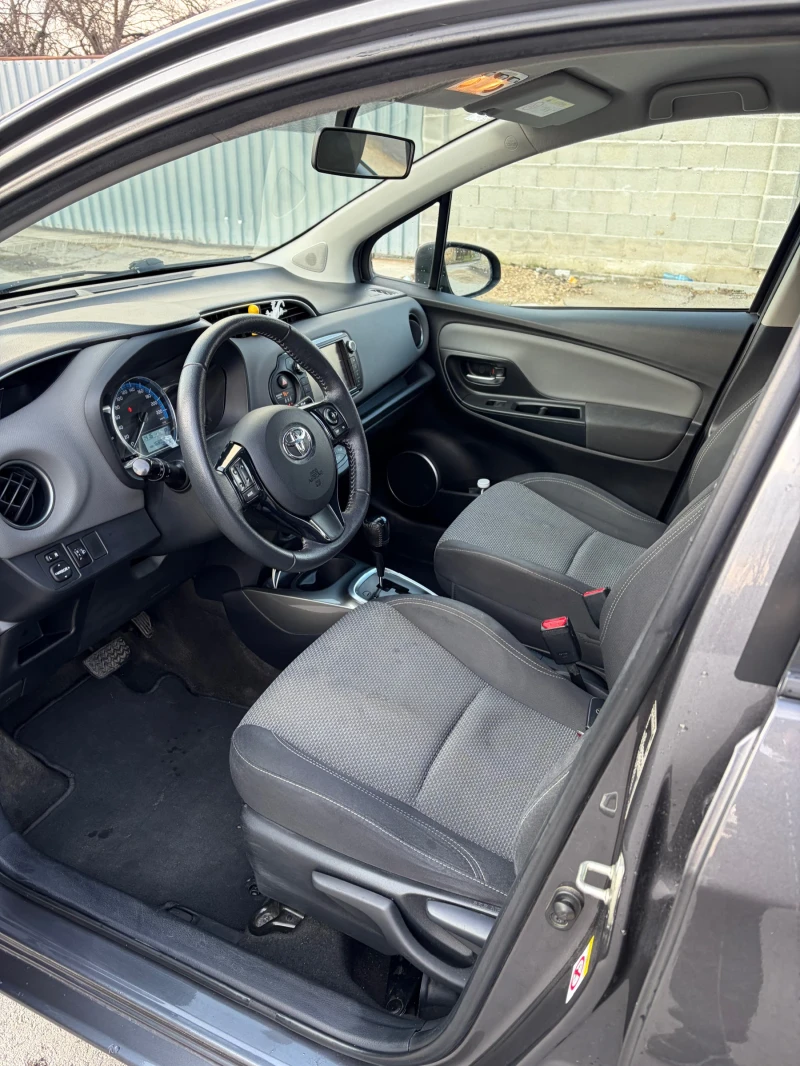 Toyota Yaris, снимка 7 - Автомобили и джипове - 53126372