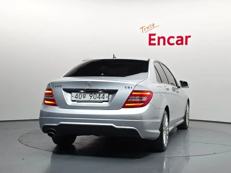 Mercedes-Benz C 220 CDI - изображение 4