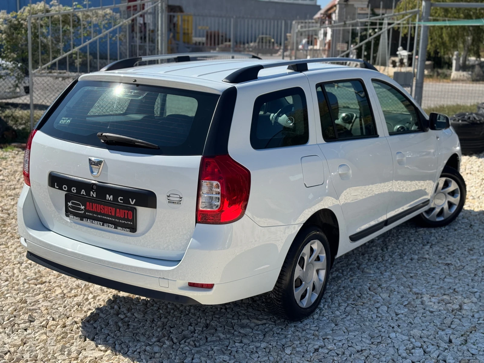 Dacia Logan II MCV 1.2 75кс Газ - изображение 6