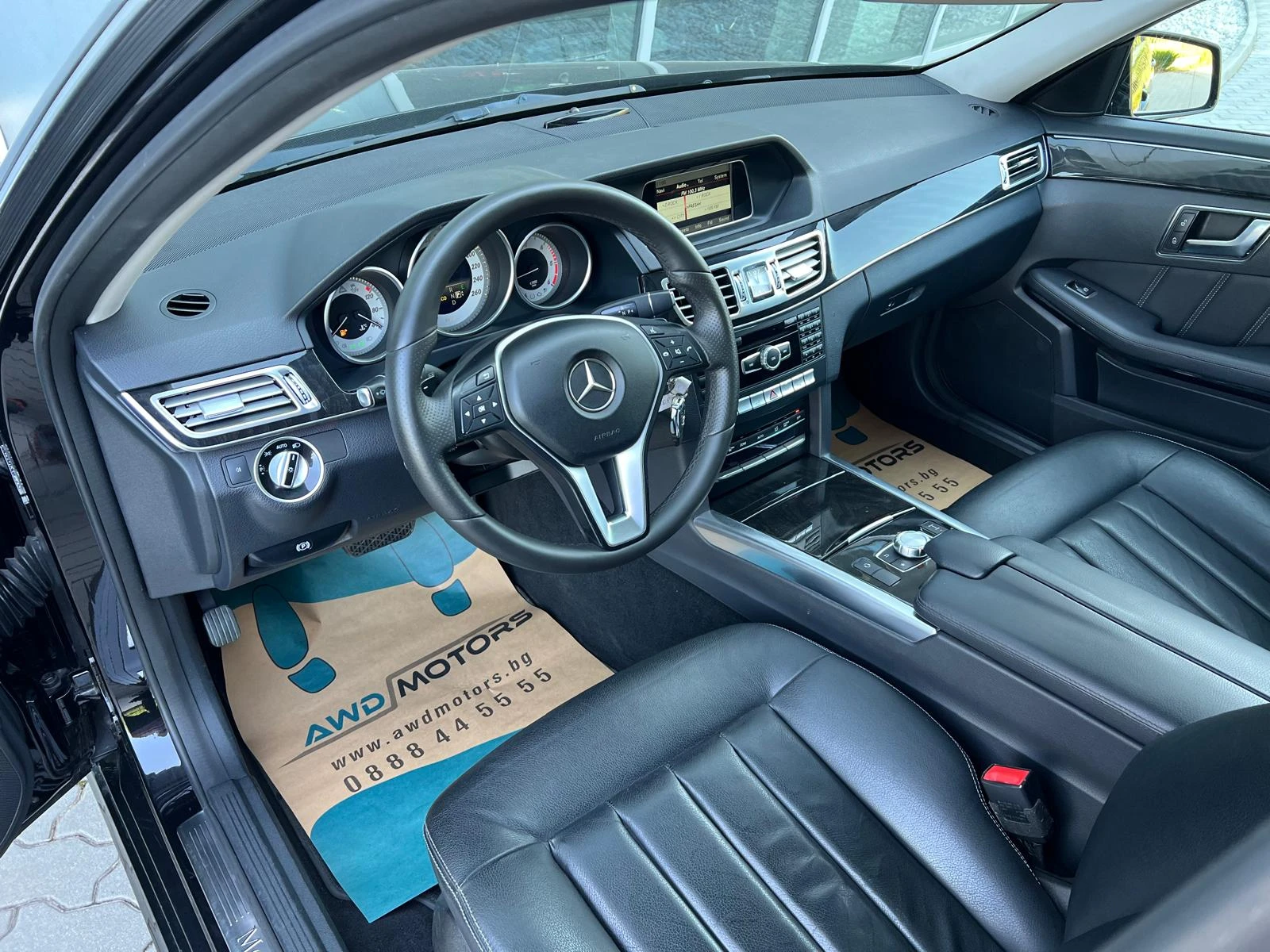 Mercedes-Benz E 250 4х4 Панорама Автомат Навигация Кожа Подгрев - изображение 6