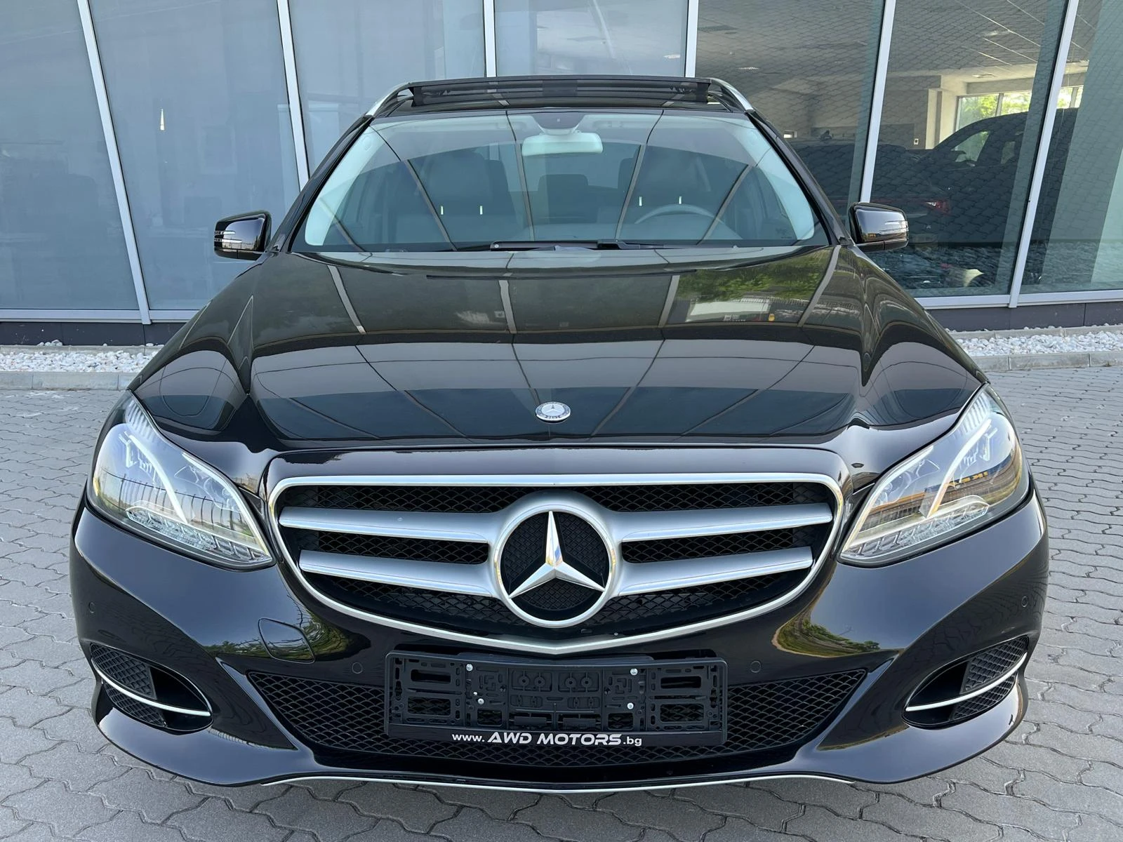 Mercedes-Benz E 250 4х4 Панорама Автомат Навигация Кожа Подгрев - изображение 5