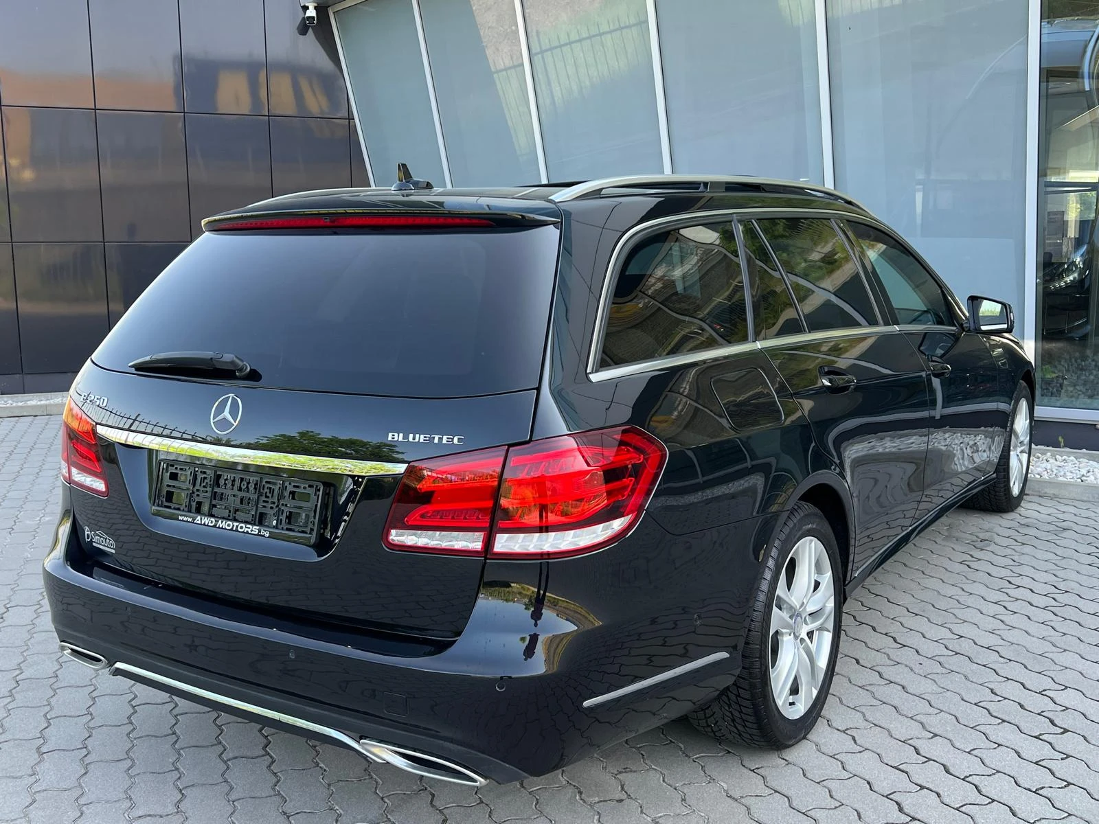 Mercedes-Benz E 250 4х4 Панорама Автомат Навигация Кожа Подгрев - изображение 4