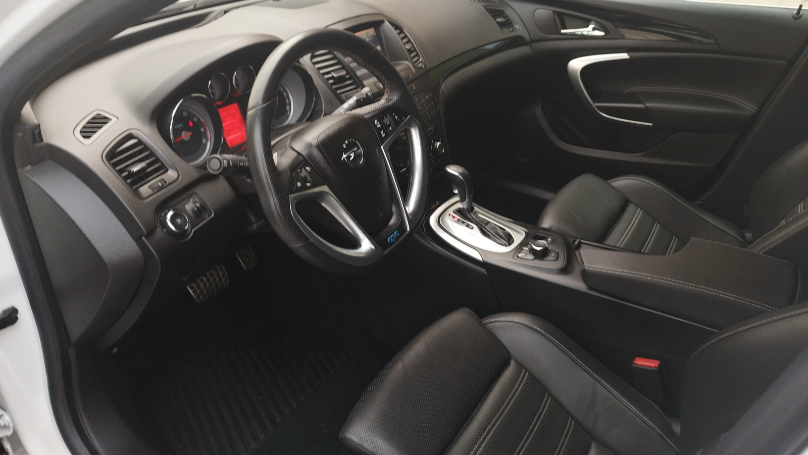 Opel Insignia OPC 4x4 FULL TOP | Mobile.bg   11