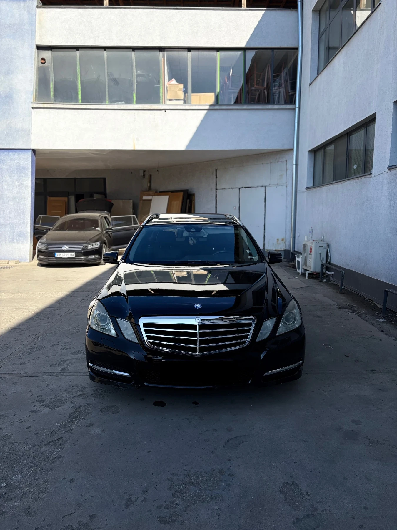Mercedes-Benz E 220 Mercedes-Benz E 220 - изображение 2