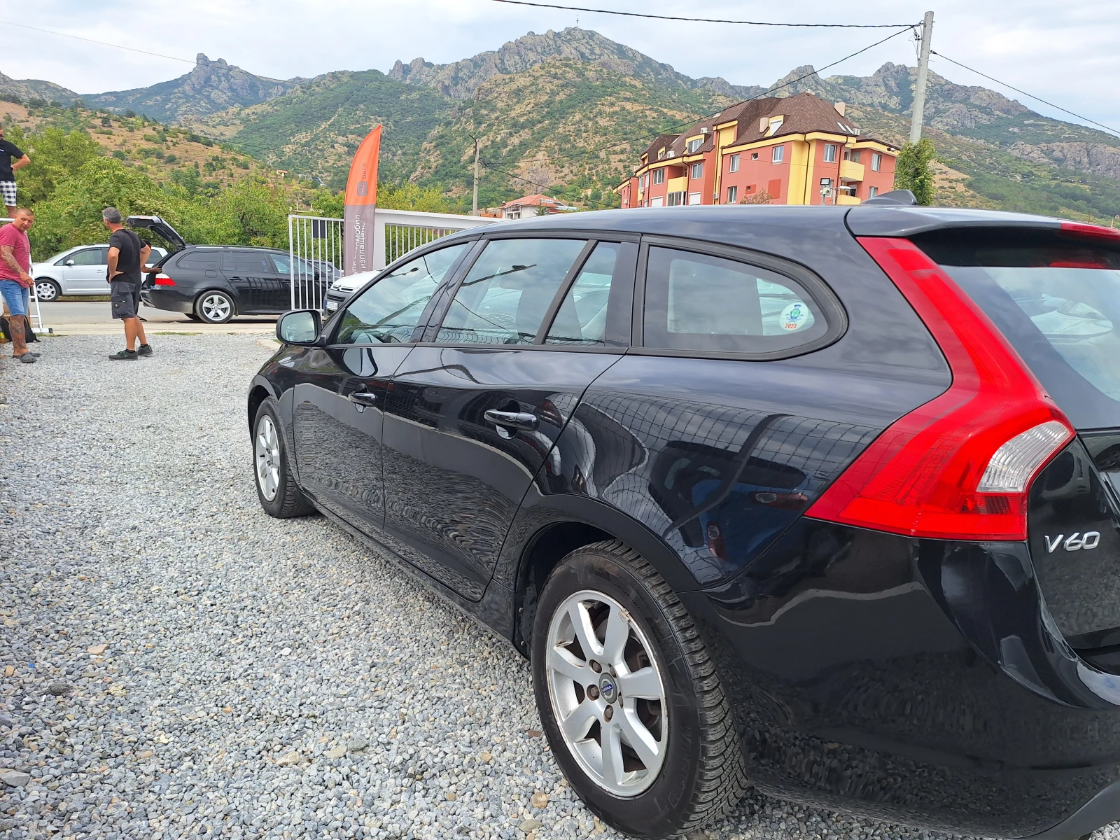 Volvo V60 1.6 D AVTO - изображение 8