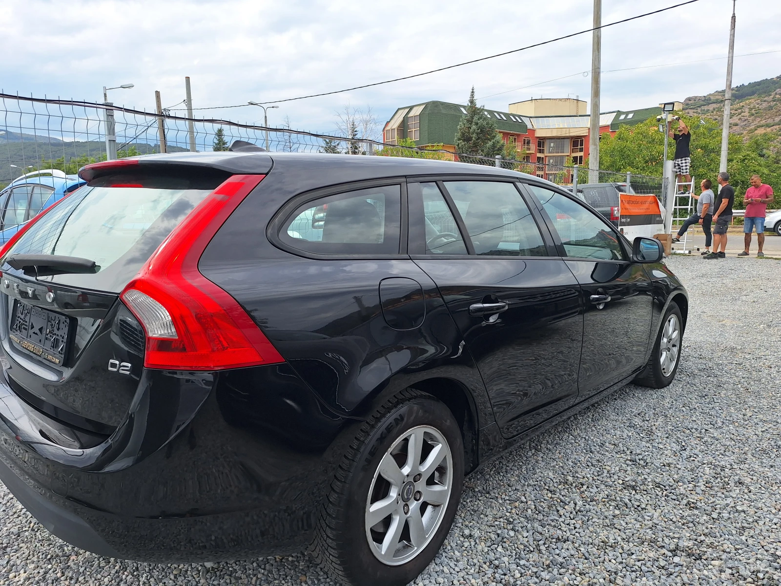 Volvo V60 1.6 D AVTO - изображение 4