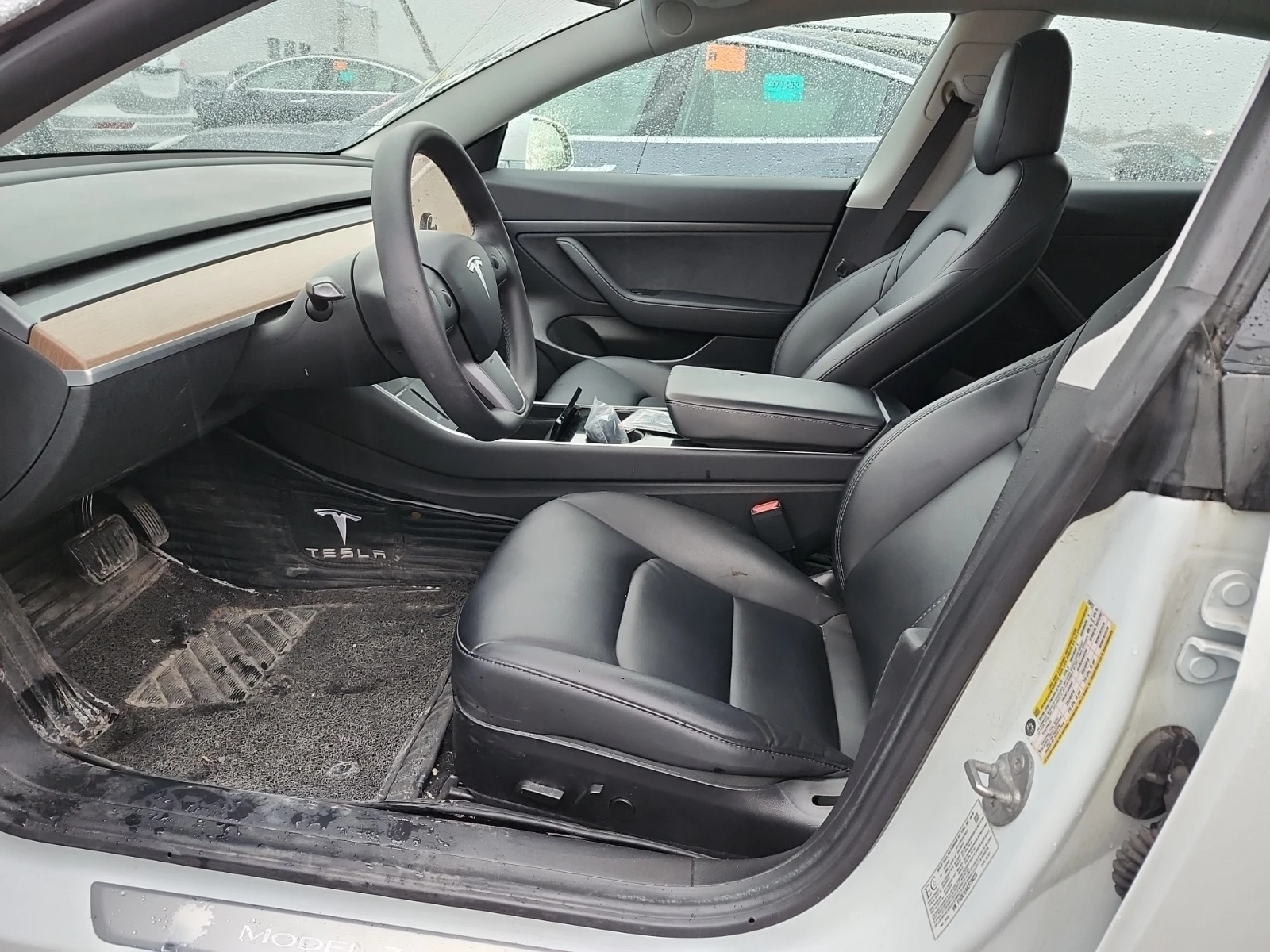 Tesla Model 3 * RANGE PLUS * CARFAX * ОПЦИЯ ЗА ФИНАНСИРАНЕ  - изображение 5