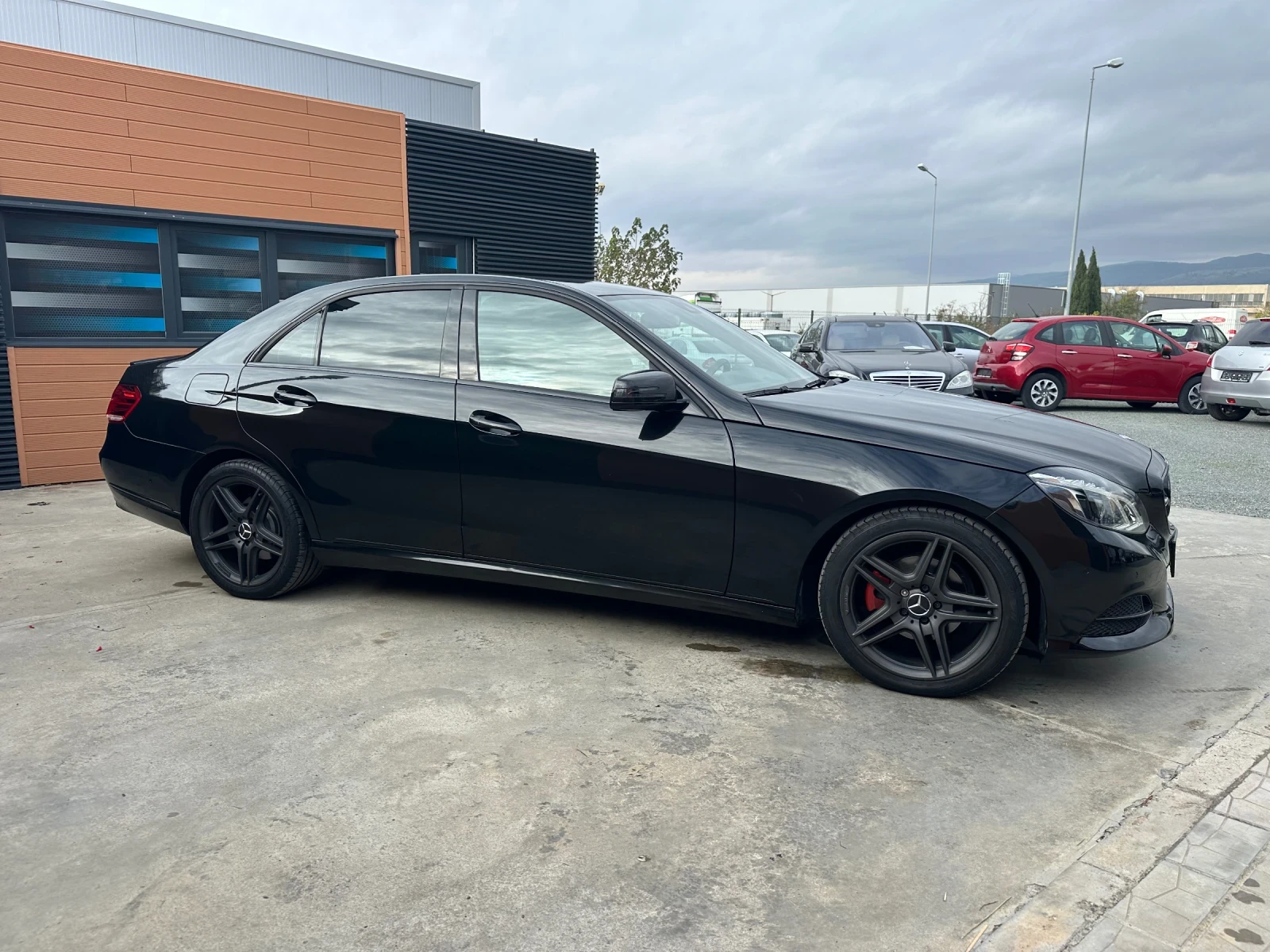 Mercedes-Benz E 220 E220/Navi/Камера - изображение 4