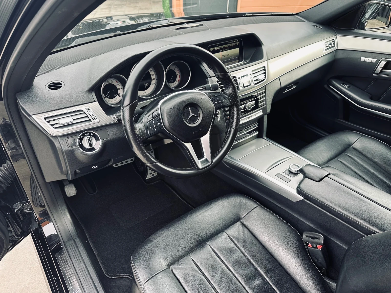 Mercedes-Benz E 220 E220/Navi/Камера - изображение 9