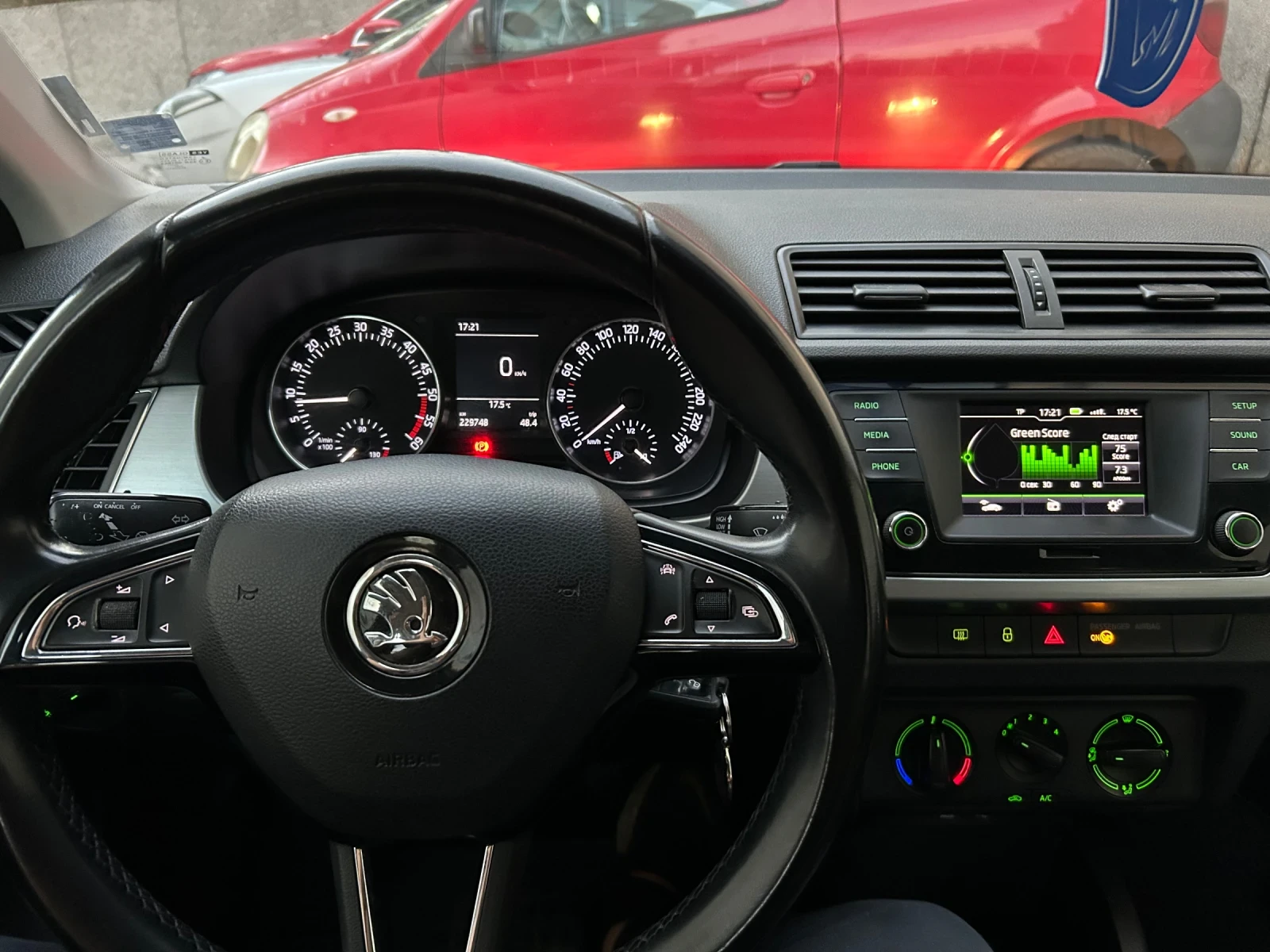 Skoda Fabia 1.4TDI 90 к.с. - изображение 10