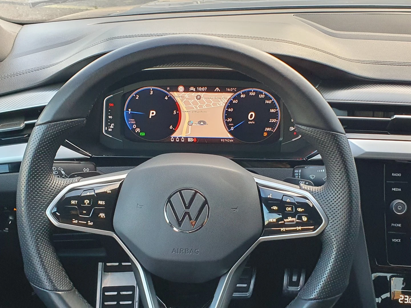 VW Arteon R-Line 2.0 TDI SCR 4MOTION DSG - изображение 7