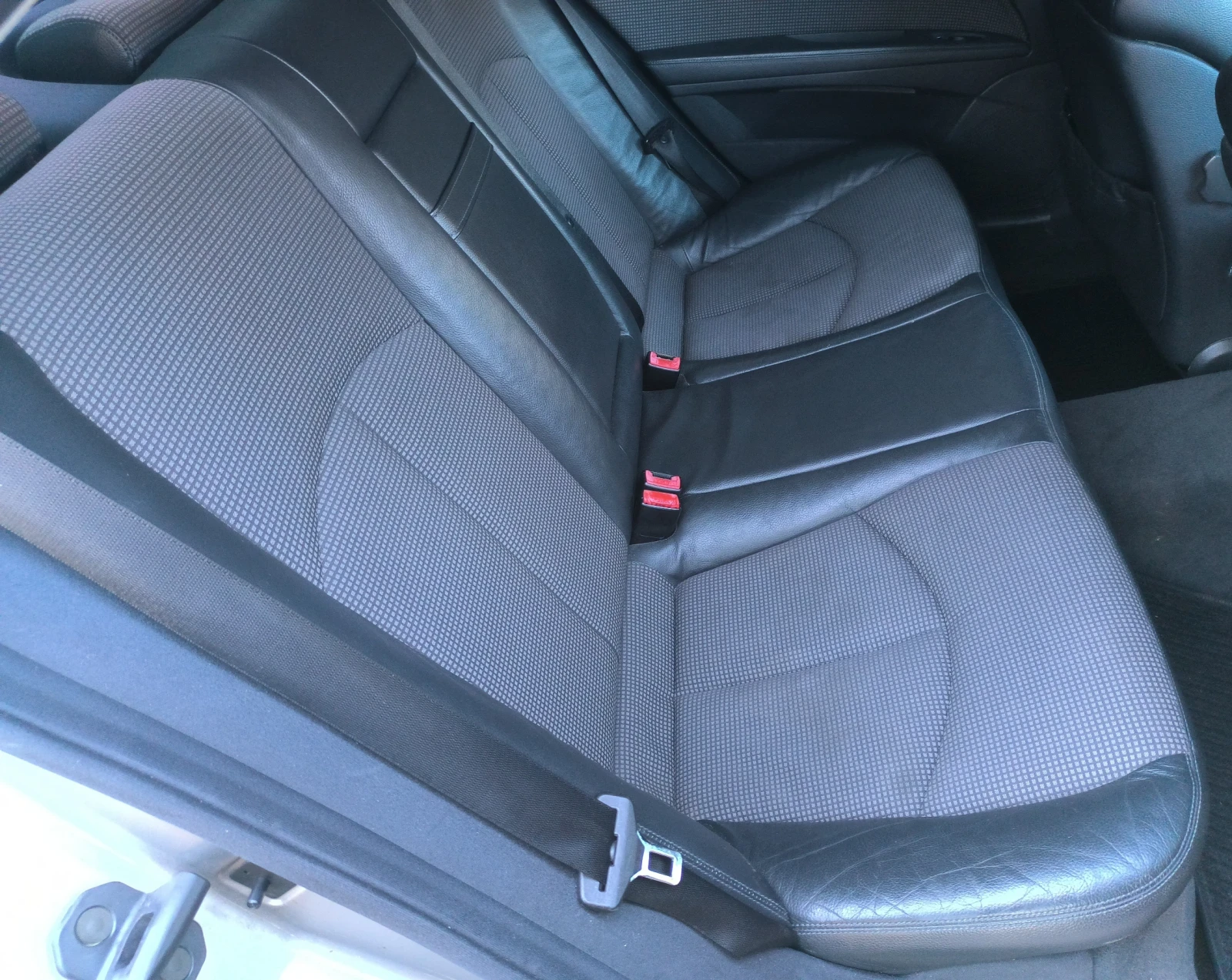 Mercedes-Benz E 270, снимка 10 - Автомобили и джипове - 53849186