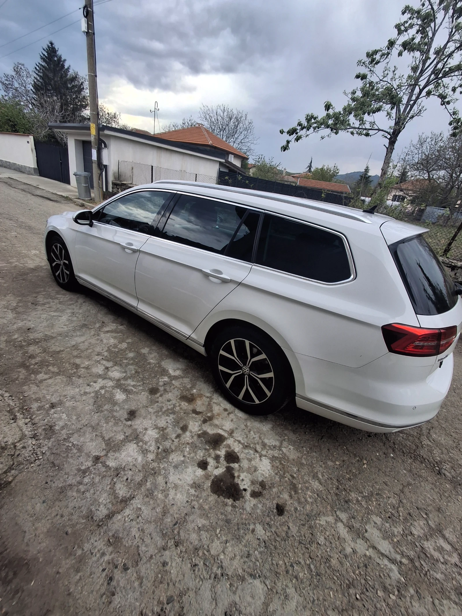 VW Passat 2.0 TDI , снимка 14 - Автомобили и джипове - 54258934