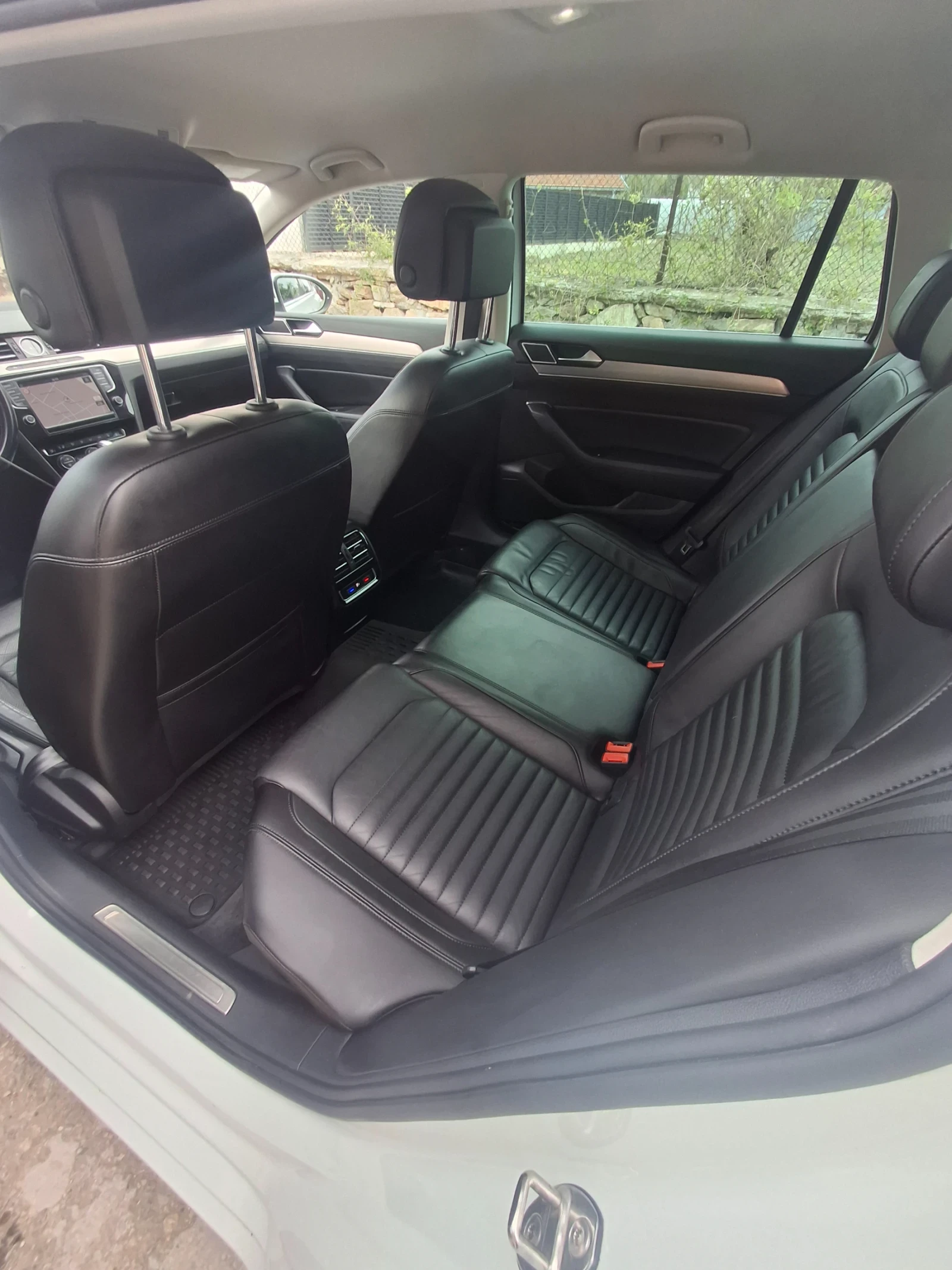 VW Passat 2.0 TDI , снимка 8 - Автомобили и джипове - 54258934