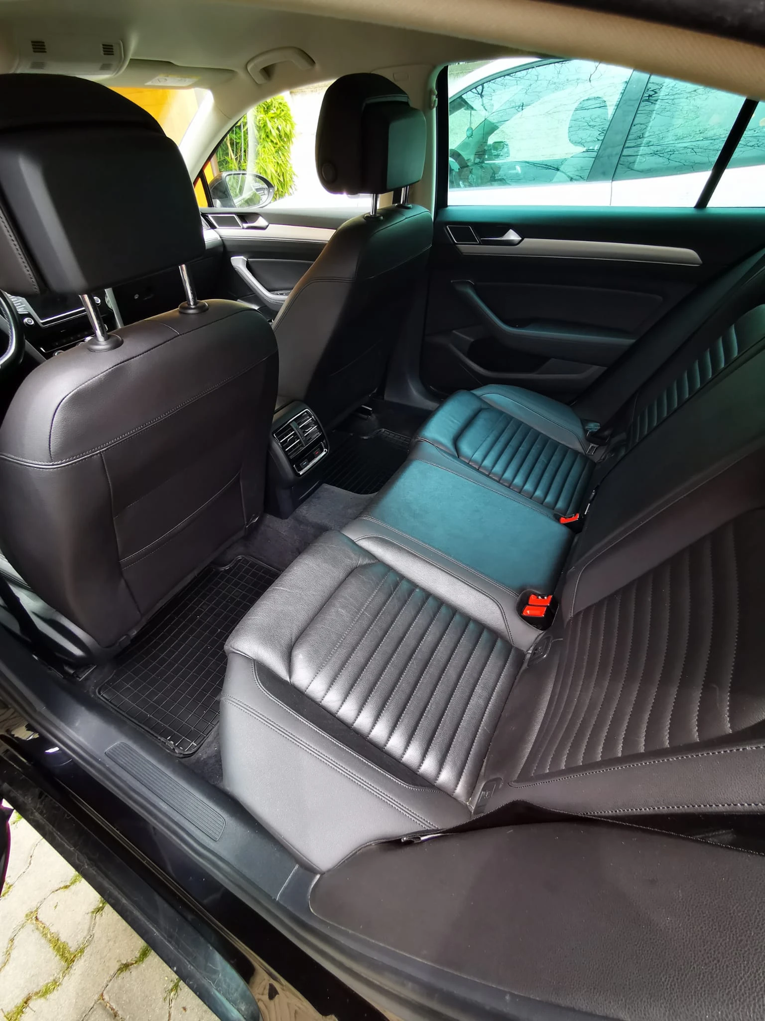 VW Passat, снимка 5 - Автомобили и джипове - 54492487