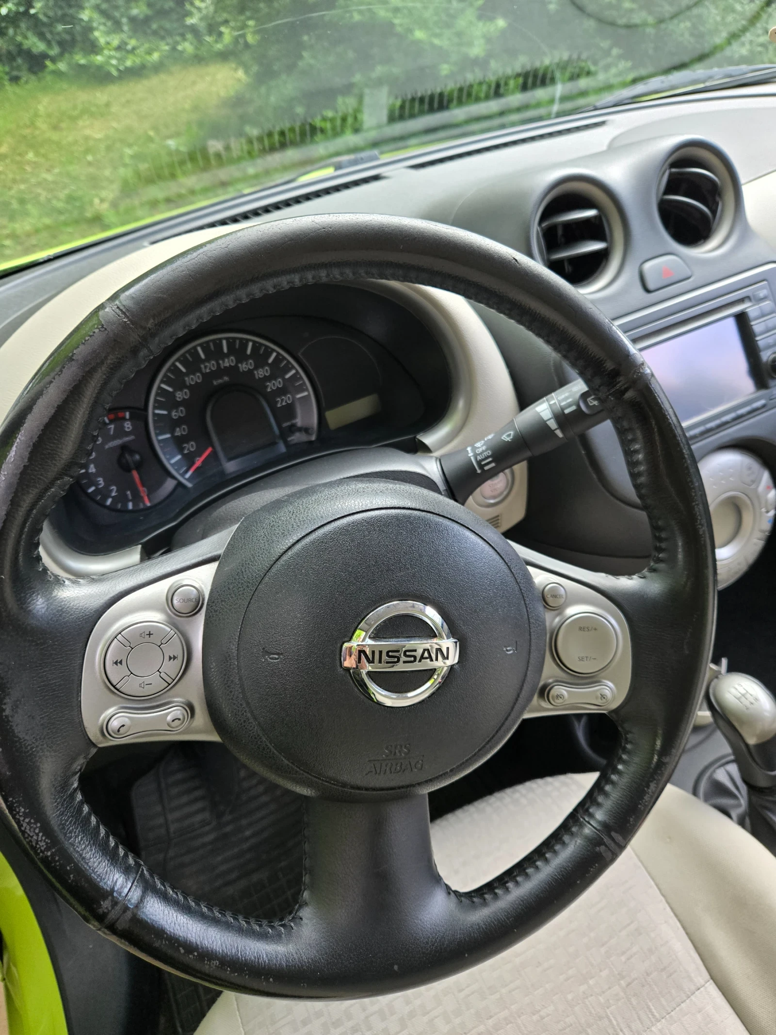 Nissan Micra 1, 2 бензин, 2011г, снимка 7 - Автомобили и джипове - 54972103