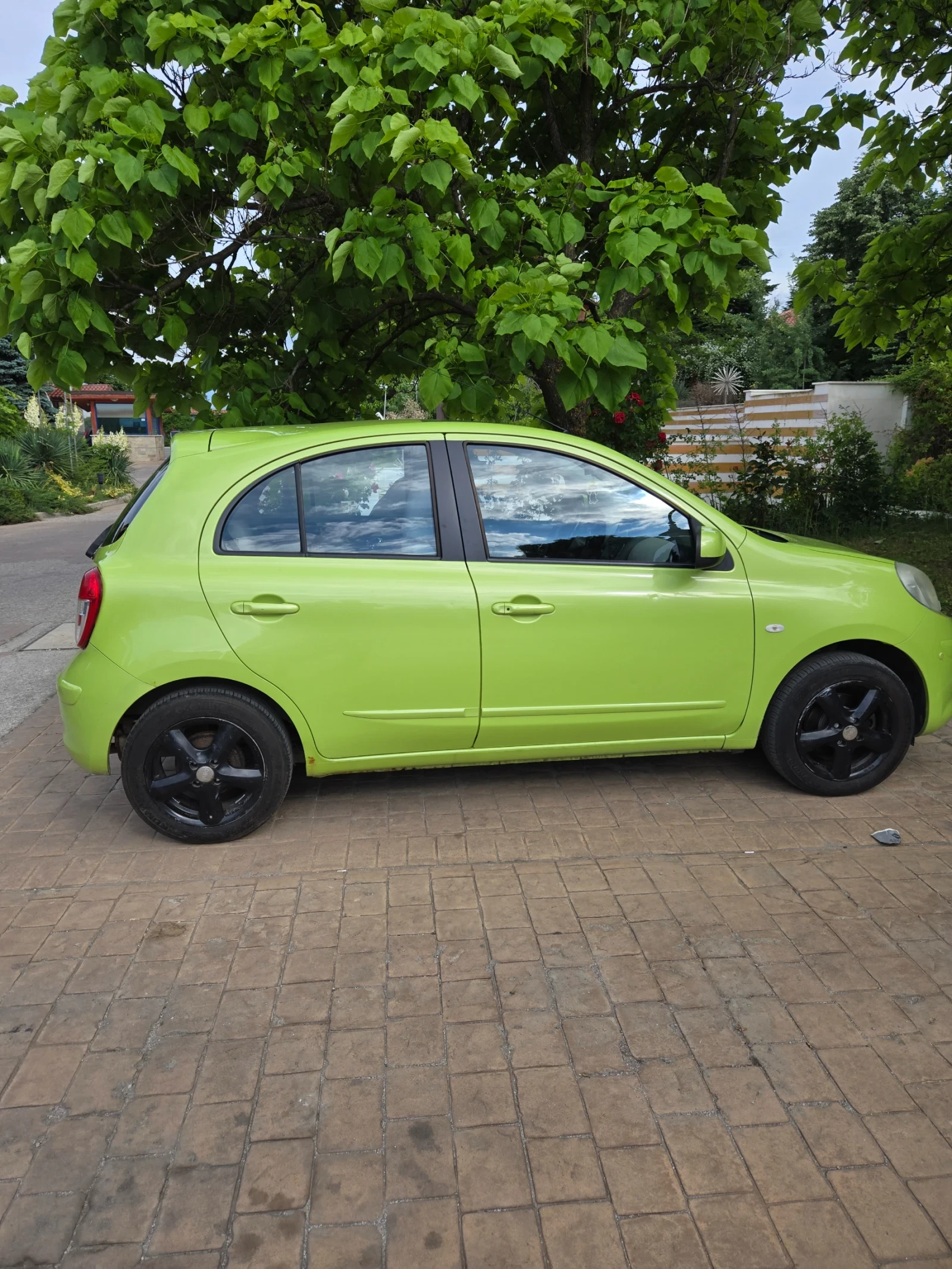 Nissan Micra 1, 2 бензин, 2011г, снимка 5 - Автомобили и джипове - 54972103