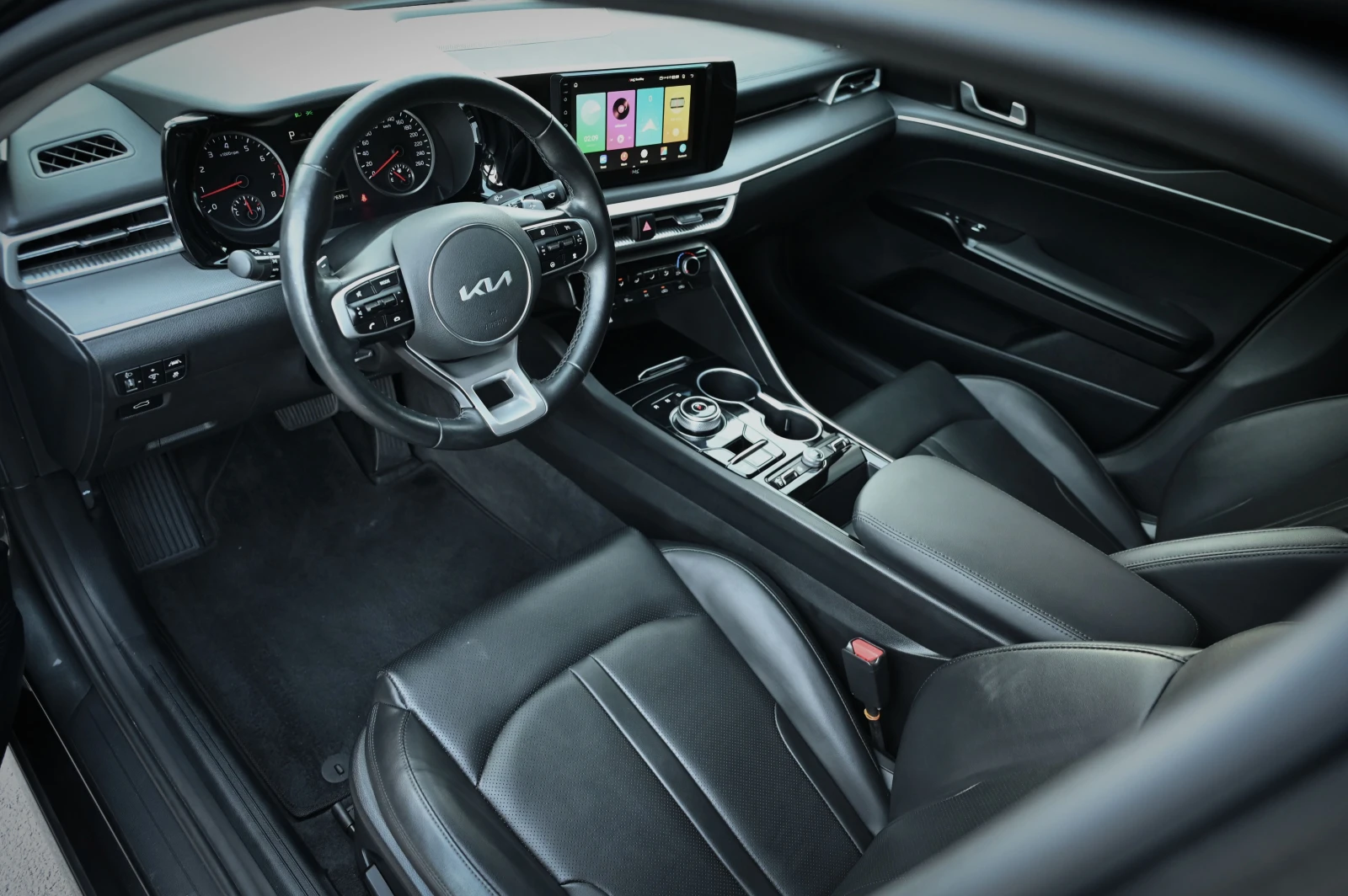 Kia K5 2.0LPI / ДЖОЙСТИК , снимка 9 - Автомобили и джипове - 55461939