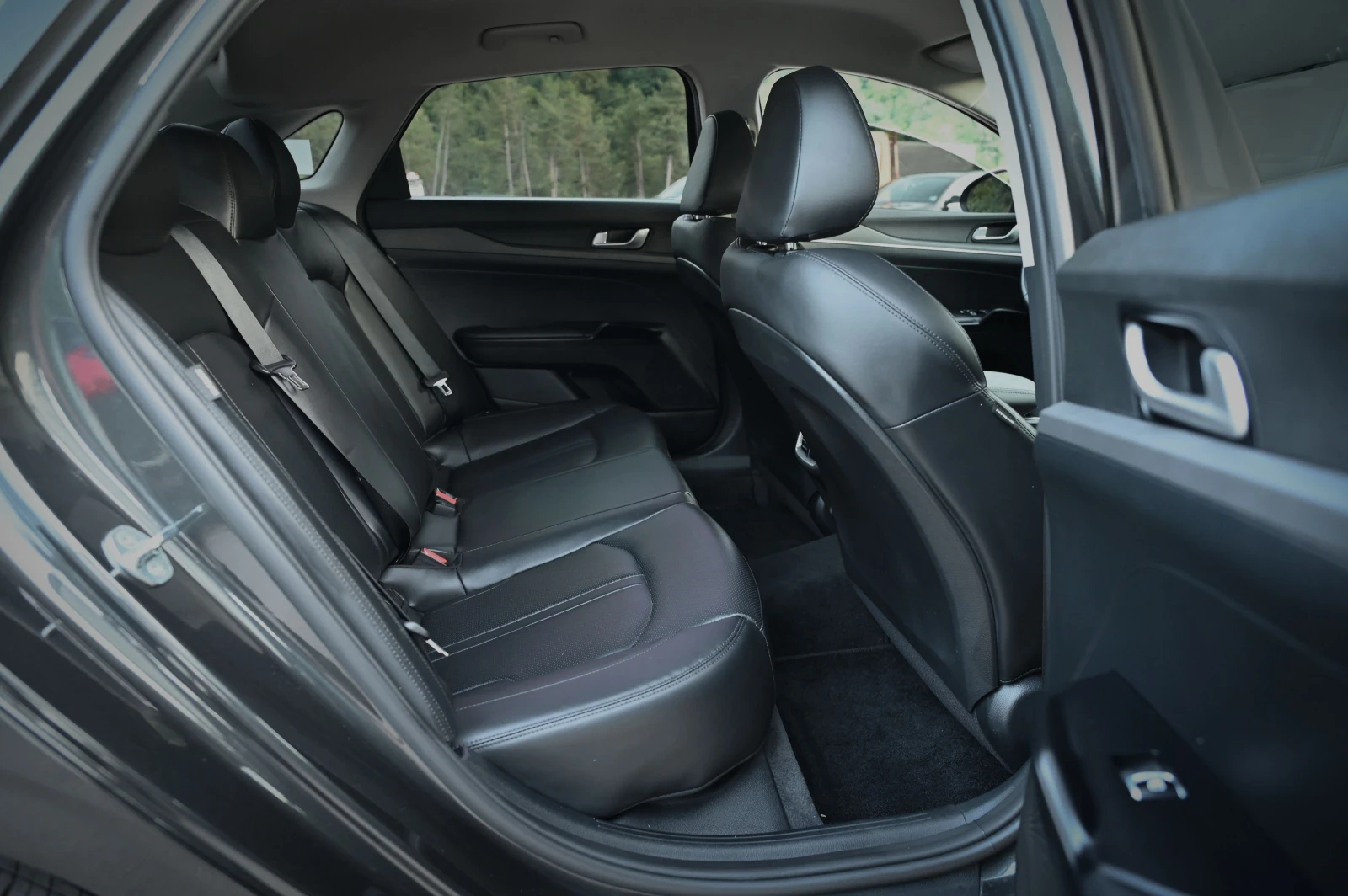 Kia K5 2.0LPI / ДЖОЙСТИК , снимка 13 - Автомобили и джипове - 55461939