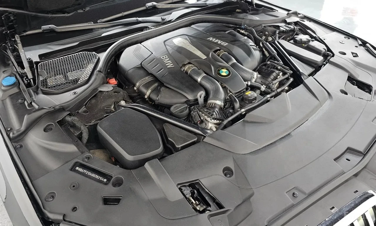 BMW 750 Li xDrive / Bowers & Wilkins / Масажи / Обдухване, снимка 6 - Автомобили и джипове - 55949136