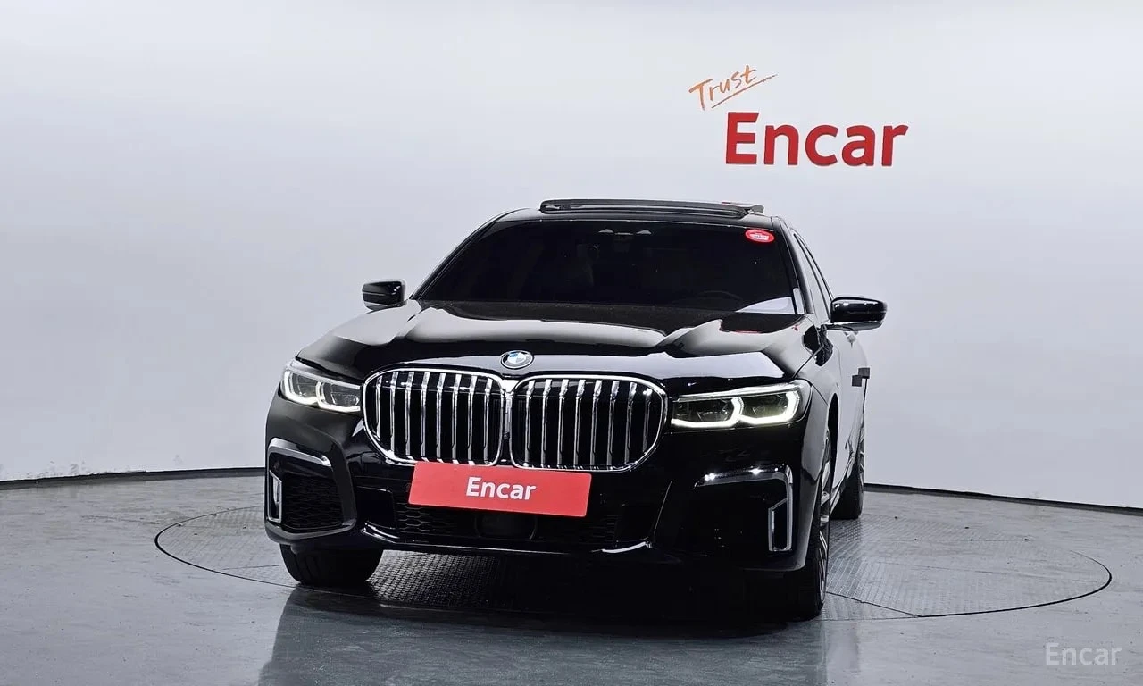 BMW 750 Li xDrive / Bowers & Wilkins / Масажи / Обдухване, снимка 3 - Автомобили и джипове - 55949136