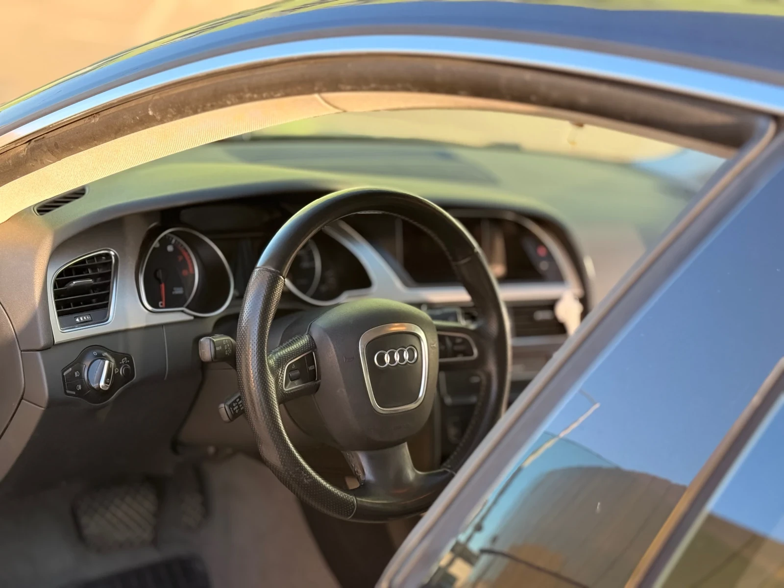 Audi A5 2.0 TFSI, снимка 5 - Автомобили и джипове - 56262615
