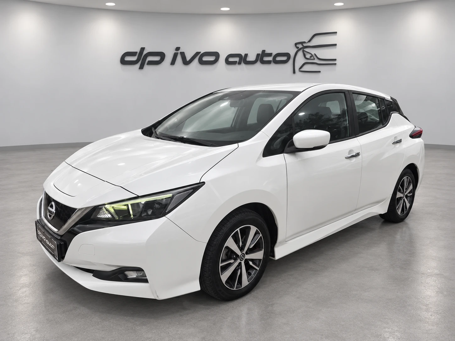 Nissan Leaf  110kw N-Connecta* ОТЛИЧЕН* 