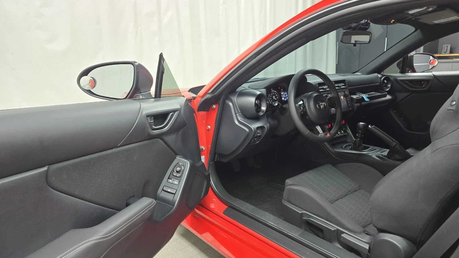 Toyota GR86 | Mobile.bg � ����������� 10