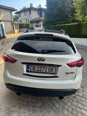 Обява за продажба на Infiniti QX70 S Premium / 5.0 / 380 HP / 4X4 / ~42 000 лв. - изображение 4
