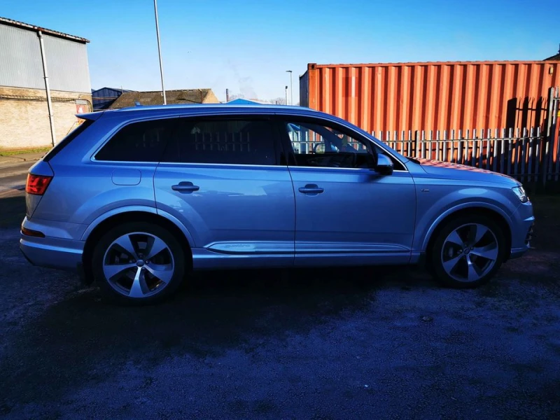 Audi Q7 S line, снимка 4 - Автомобили и джипове - 47297265