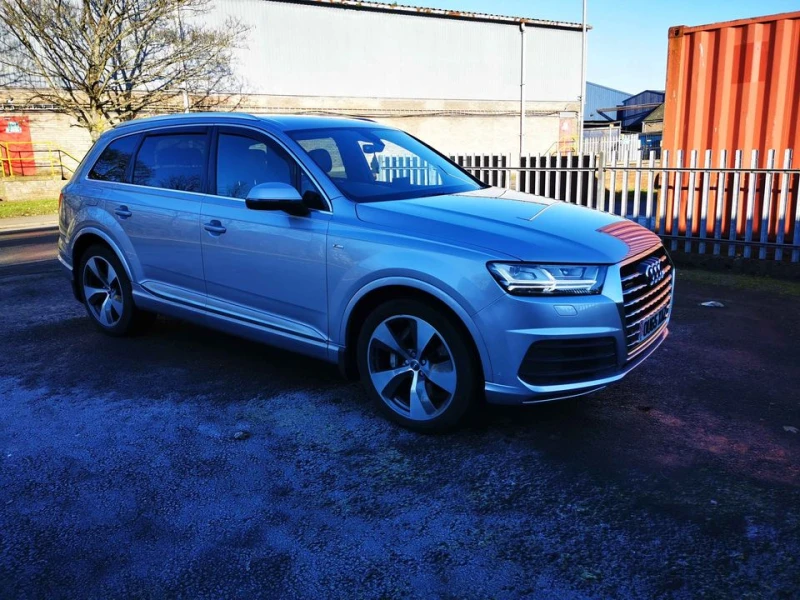 Audi Q7 S line, снимка 1 - Автомобили и джипове - 47297265