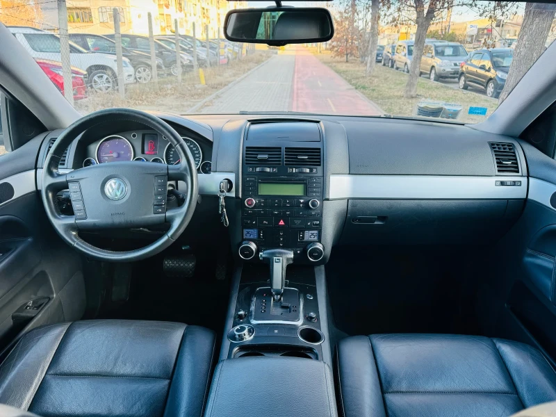 VW Touareg 3.0 TDI  V6. На пружини, снимка 7 - Автомобили и джипове - 48442414