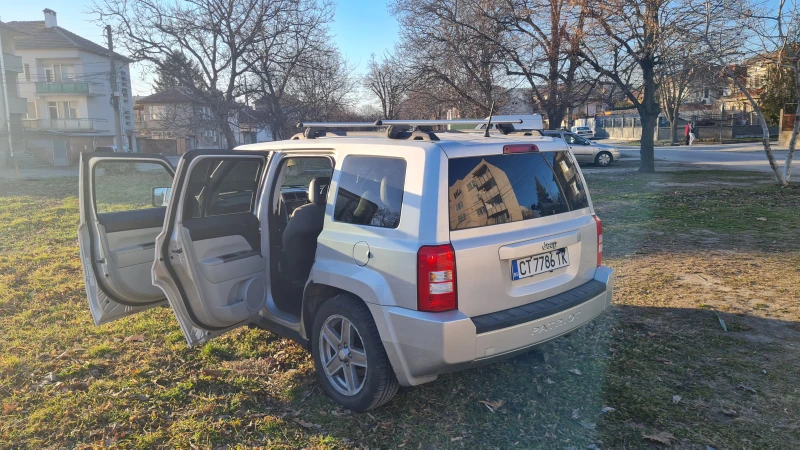 Jeep Patriot 2.4i - Бензин + Газ - 4x4 -170 к.с. , снимка 4 - Автомобили и джипове - 48816402