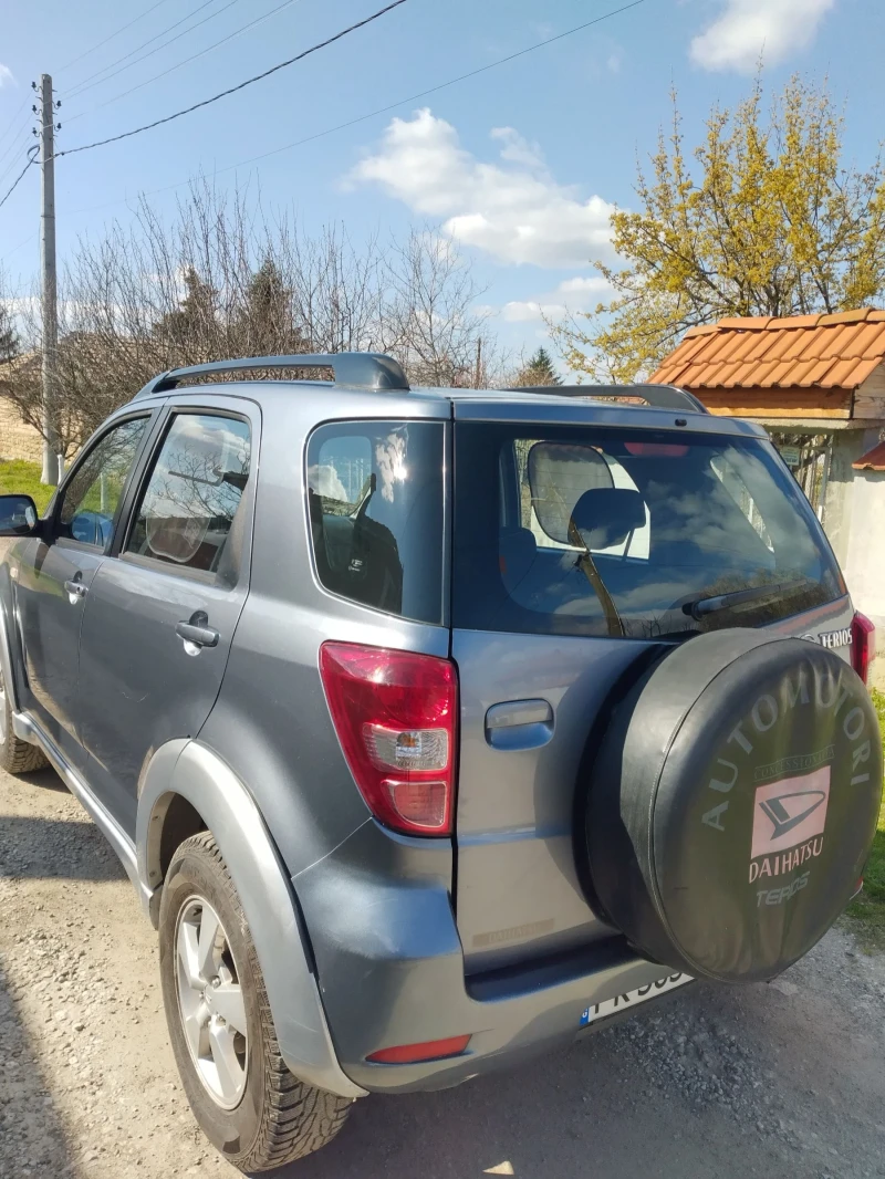 Daihatsu Terios 1, 5 бензин, снимка 4 - Автомобили и джипове - 49178813