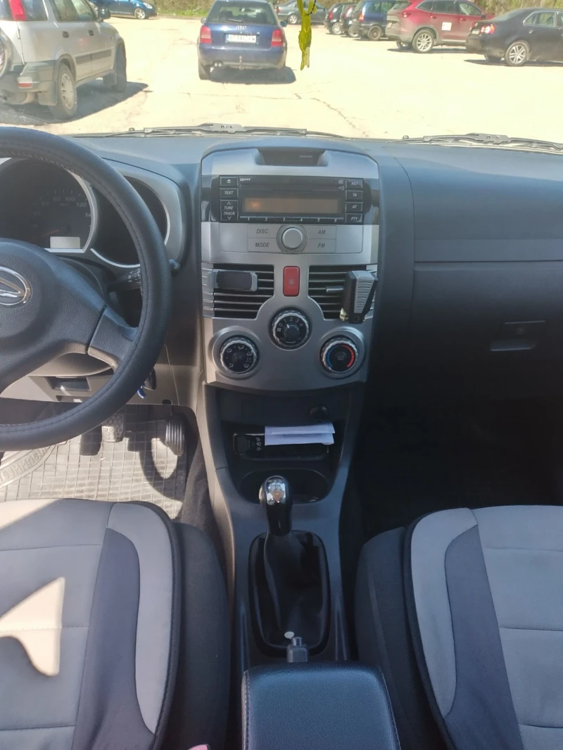 Daihatsu Terios 1, 5 бензин, снимка 13 - Автомобили и джипове - 49178813