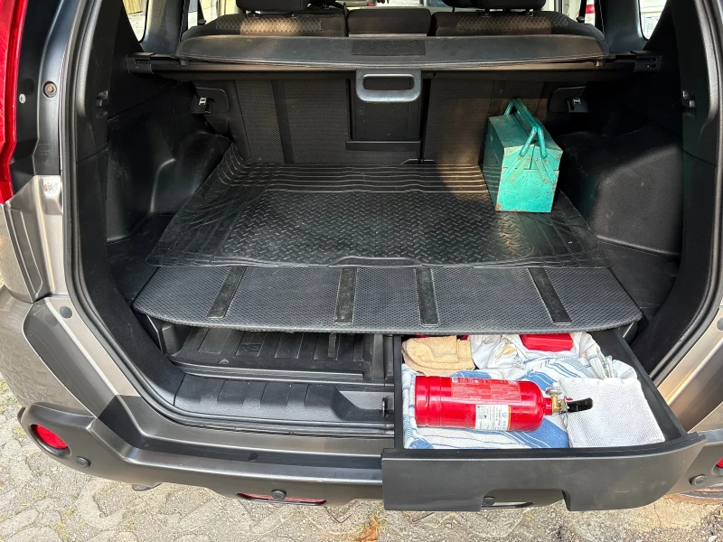 Nissan X-trail, снимка 11 - Автомобили и джипове - 52370884