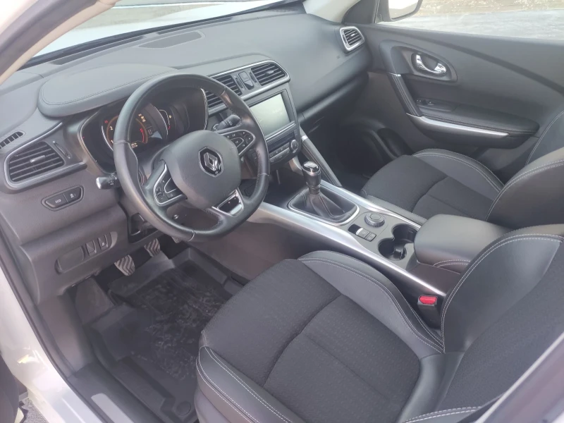 Renault Kadjar 1.6 DCI 4X4, снимка 4 - Автомобили и джипове - 51954090