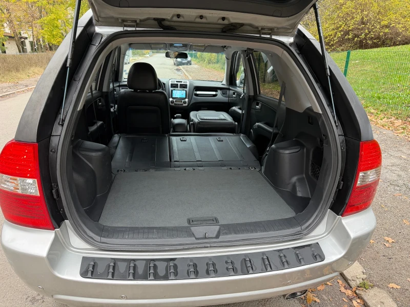 Kia Sportage, снимка 11 - Автомобили и джипове - 52308233