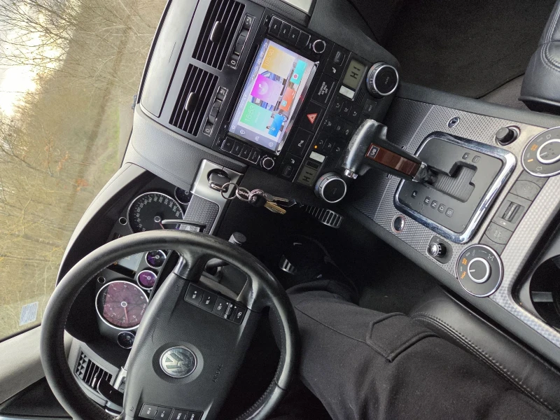 VW Touareg 4.2, снимка 10 - Автомобили и джипове - 52696893