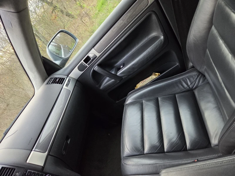VW Touareg 4.2, снимка 8 - Автомобили и джипове - 52696893