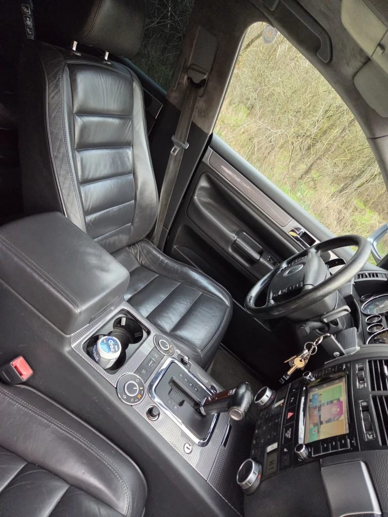 VW Touareg 4.2, снимка 7 - Автомобили и джипове - 52696893