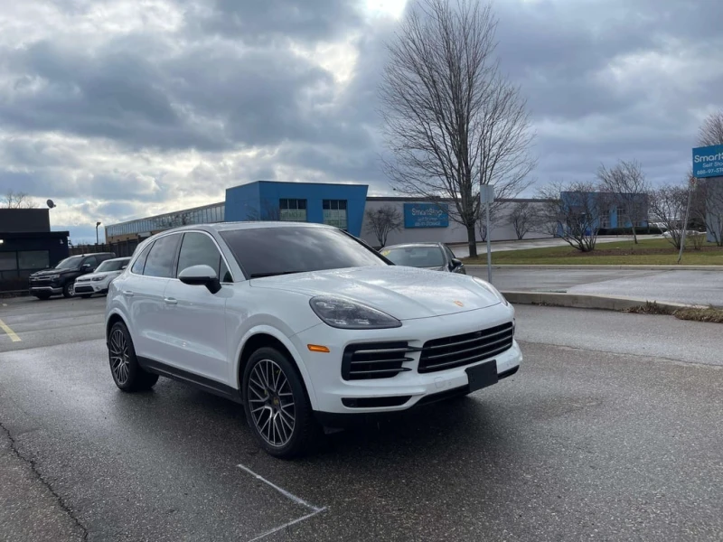 Porsche Cayenne E Hybrid  CARFAX, снимка 3 - Автомобили и джипове - 52856347