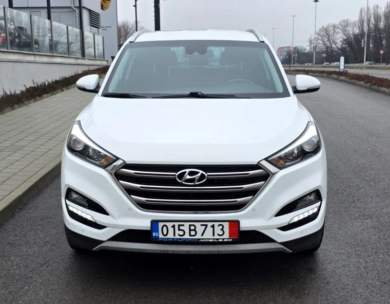 Hyundai Tucson 1.7CRDI/115/2WD/Xpossible, снимка 2 - Автомобили и джипове - 53210718
