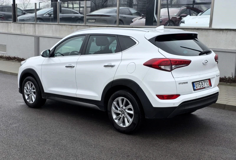 Hyundai Tucson 1.7CRDI/115/2WD/Xpossible, снимка 6 - Автомобили и джипове - 53210718