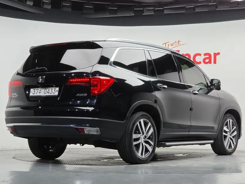Honda Pilot 3.5 AWD 7места, снимка 2 - Автомобили и джипове - 55716478