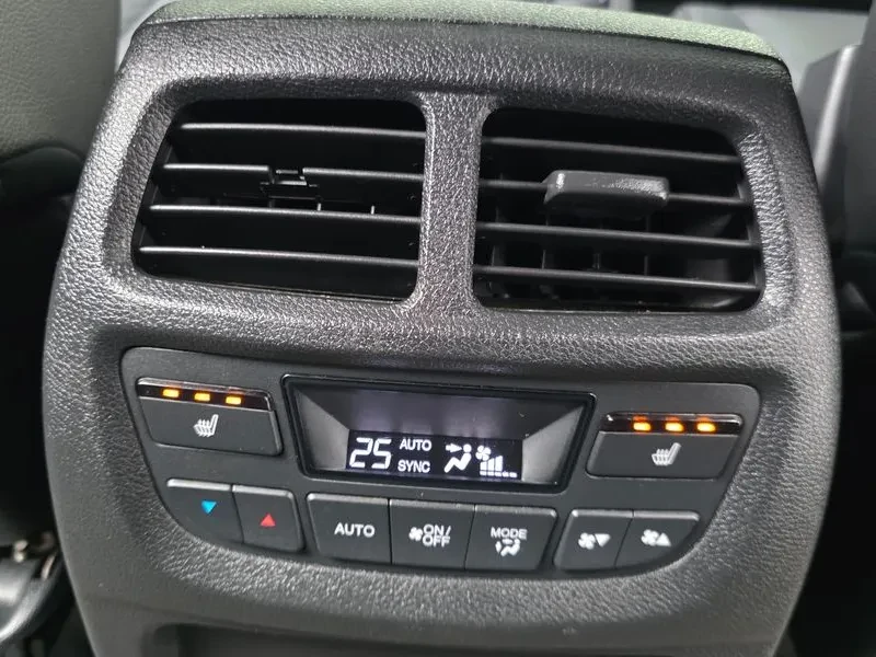 Honda Pilot 3.5 AWD 7места, снимка 17 - Автомобили и джипове - 55716478