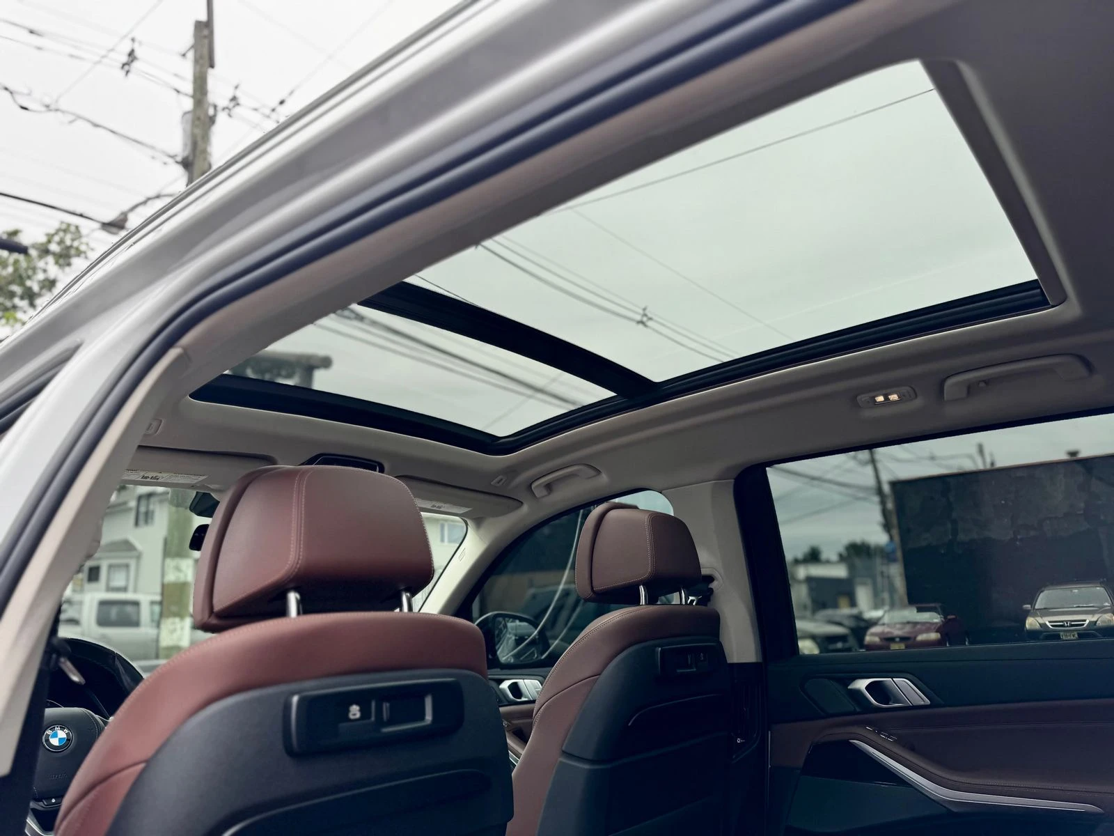 BMW X7 xDrive50i * CARFAX* ОПЦИЯ ЗА ФИНАНСИРАНЕ*  - изображение 10