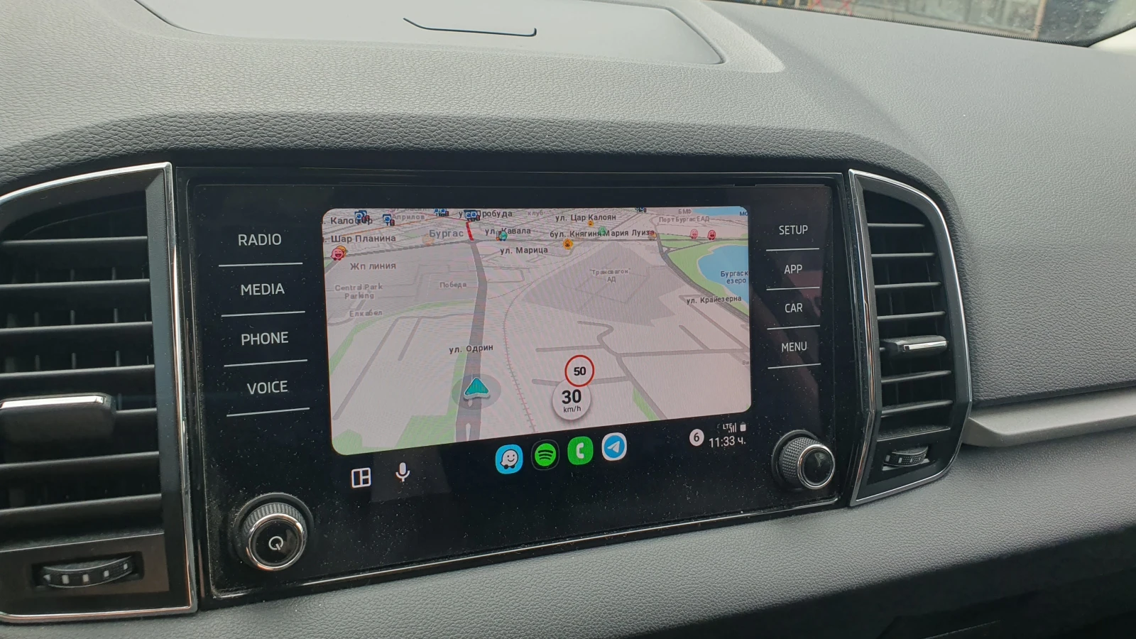 Skoda Karoq 1.5 TSI , 7DSG, 79000км , Първи собственик - изображение 9
