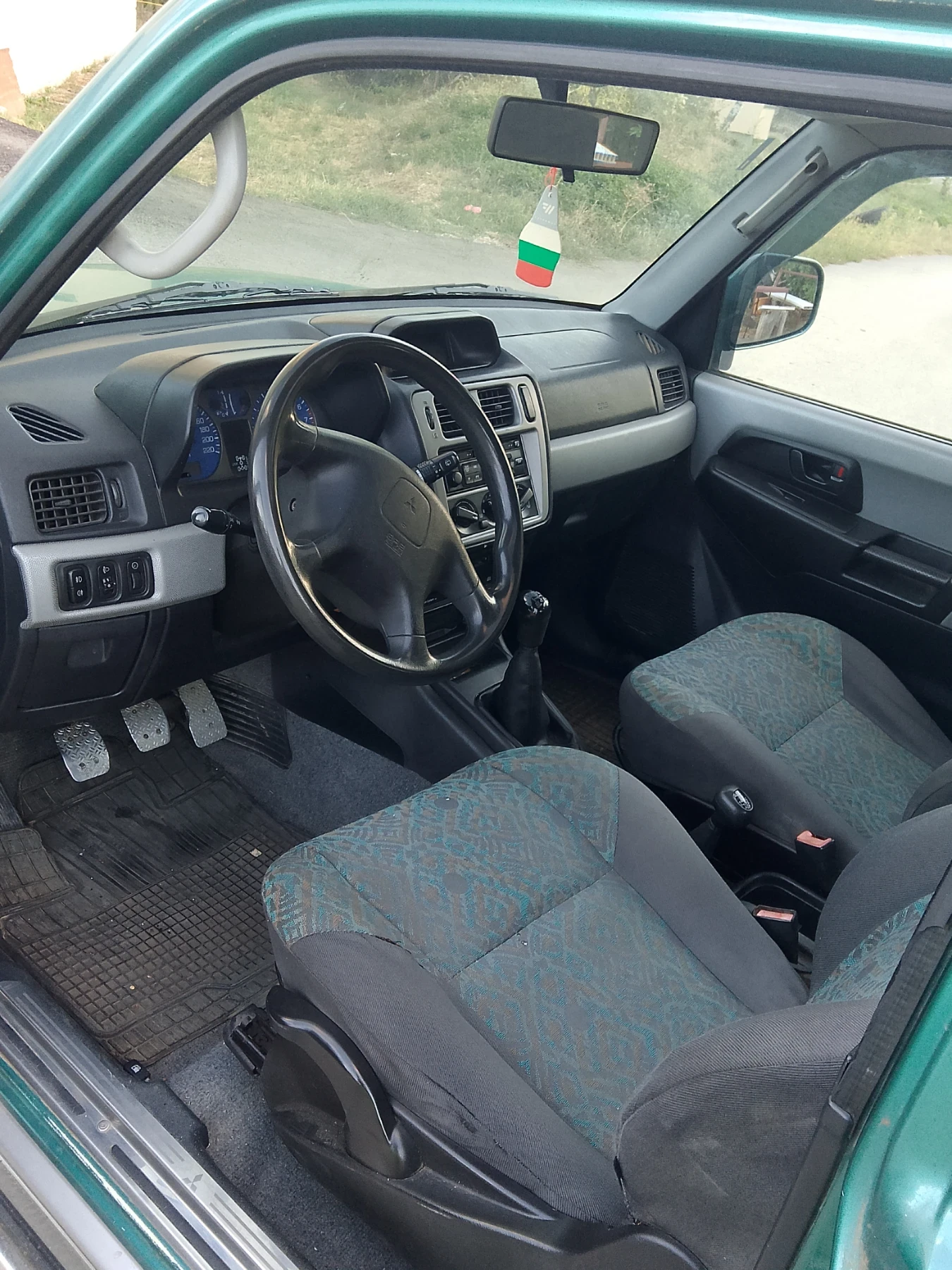 Mitsubishi Pajero pinin 1.8 - изображение 4