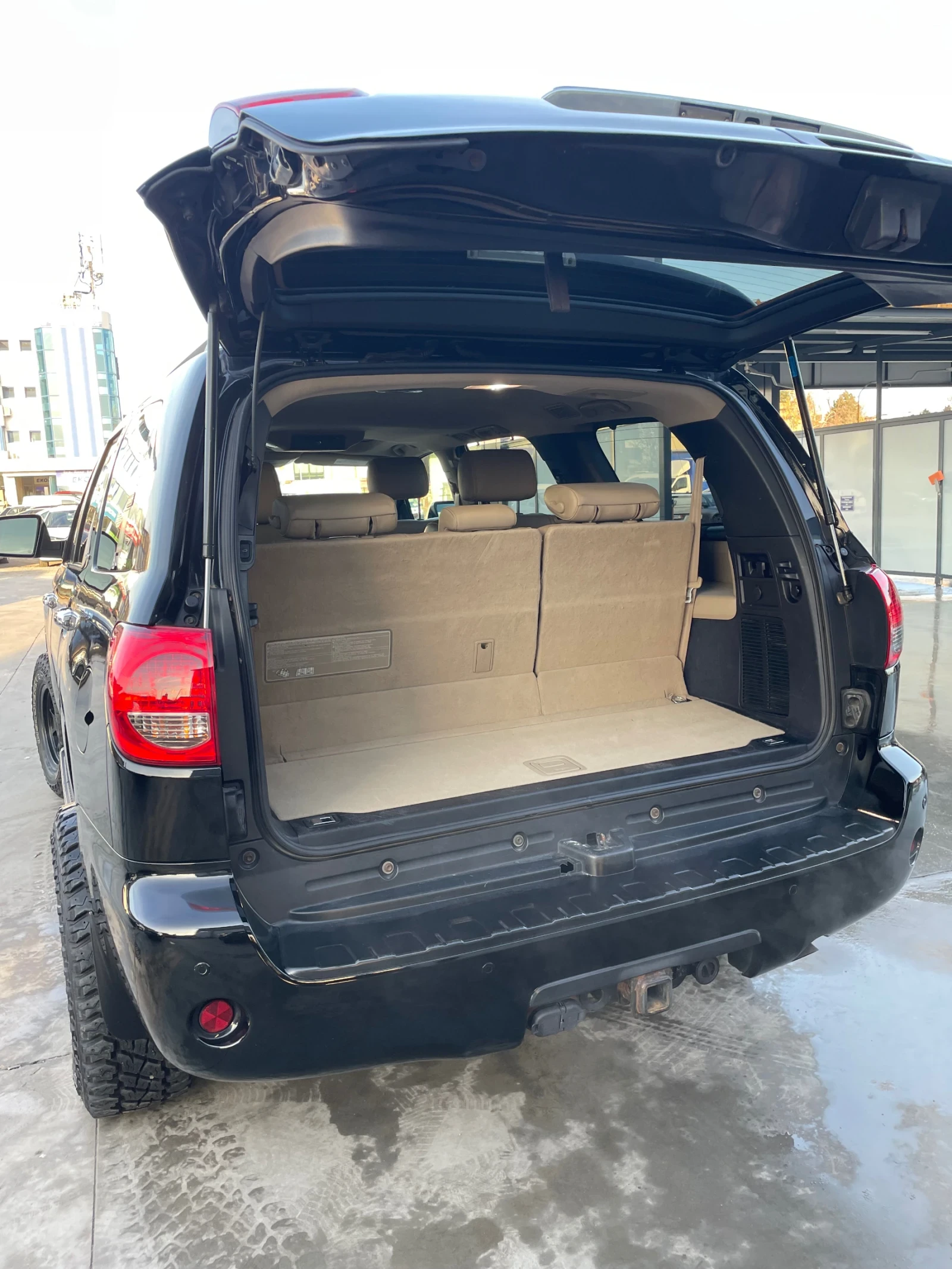 Toyota Sequoia PLATINUM 4х4  - изображение 7